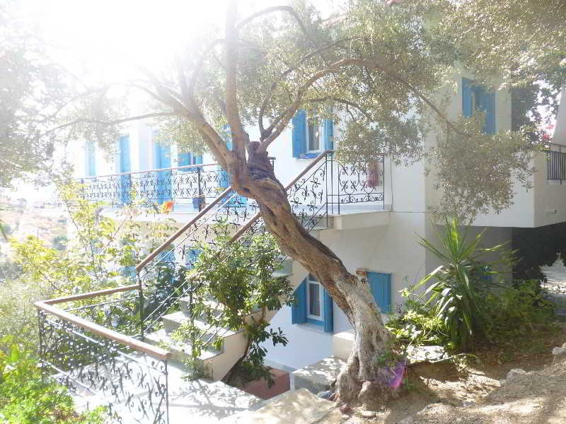 Apartments Jota Votsalakia  Extérieur photo