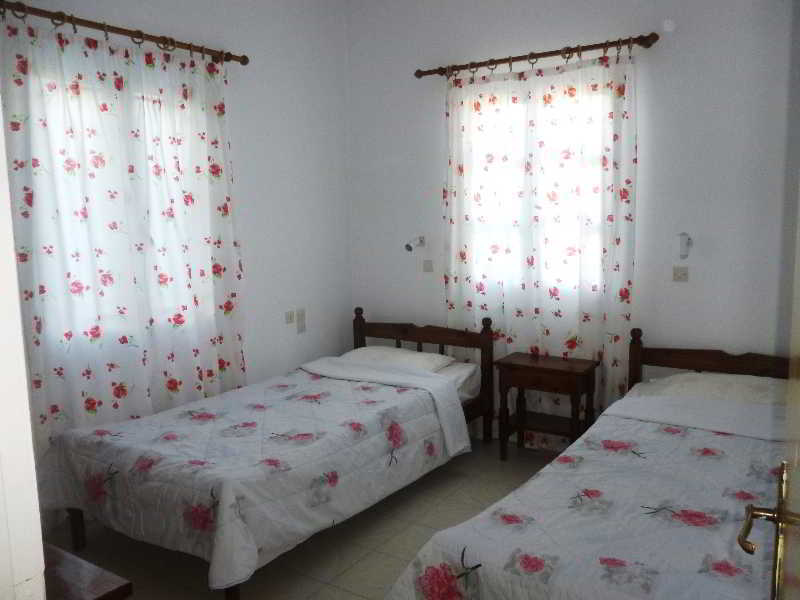 Apartments Jota Votsalakia  Extérieur photo